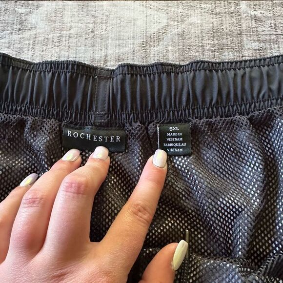 DXL ROCHESTER Men's Big & Tall Gray Stripe Zip Pocket Swim Trunks (Size 5XL) - Picture 8 of 9